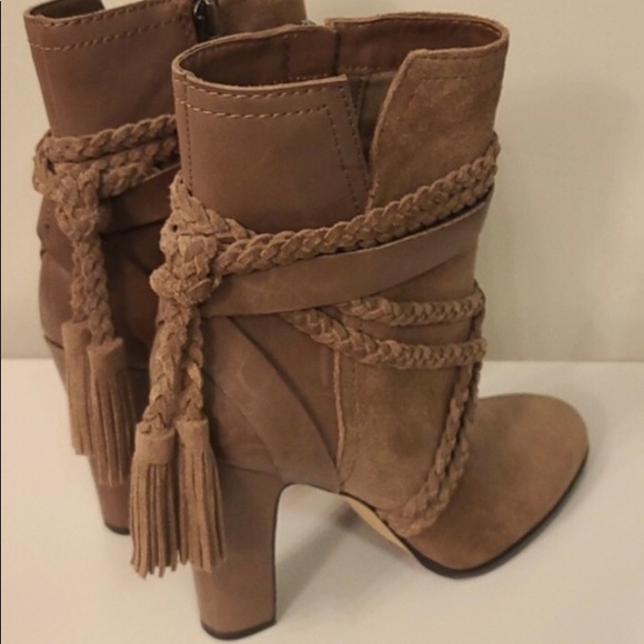 Vince Camuto boots - Picture 2 of 5